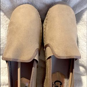 PRICE DROP!! Women’s Size 11 Espadrilles